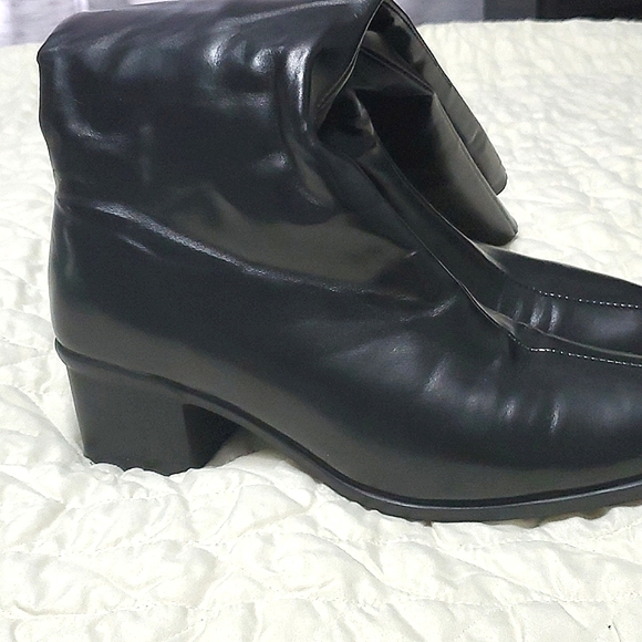 Knee long boots - Picture 5 of 8